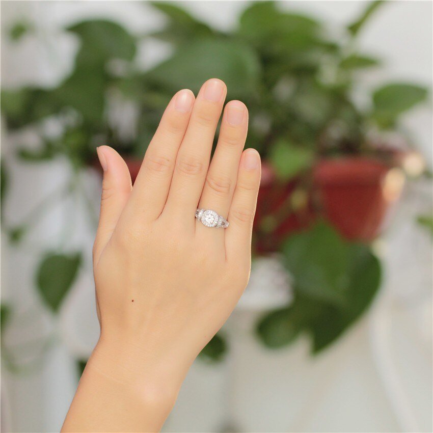 Women's Classic Wedding Ring